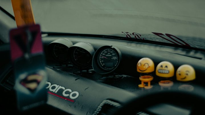 Revolutionise Your Driving Experience with This Compact Car Accessory