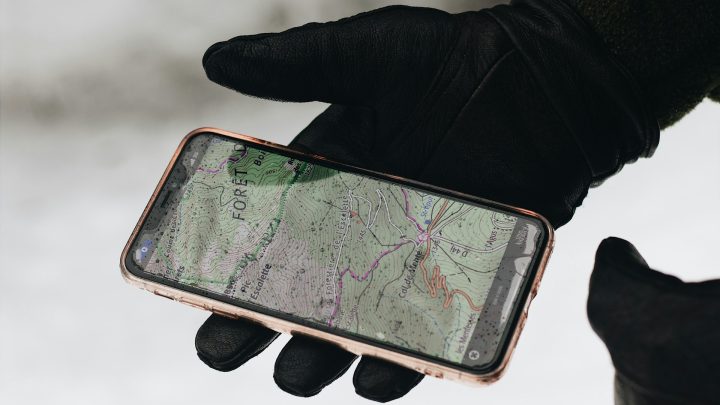 E-Navigation: The Ultimate Digital Co-Pilot for Sea and Road